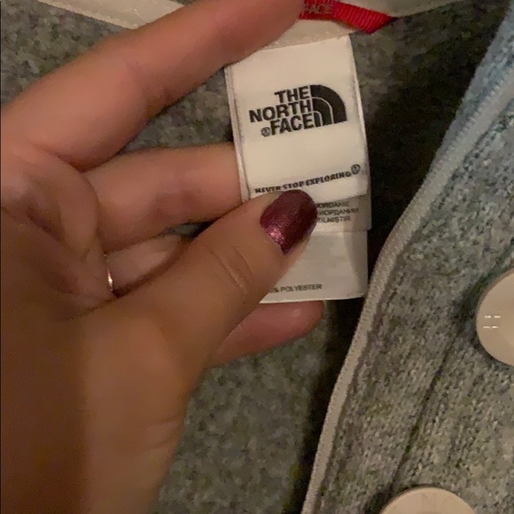 North face pull over - Picture 4 of 5
